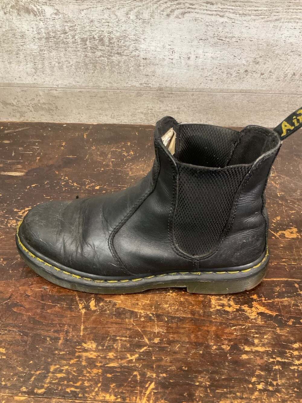 Dr. Martens 2976 Women's US 9 Virginia Leather Chelsea Safety Boot